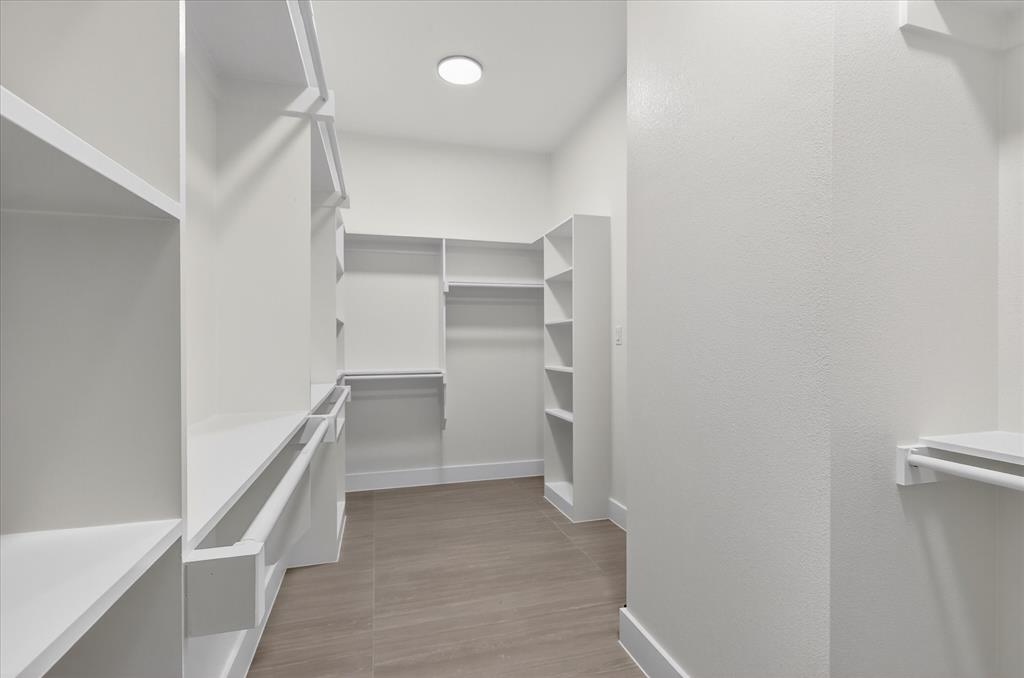 182 Briar Patch Azle, TX 76020 - Photo 22 of 36 Primary closet