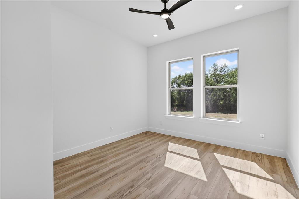 182 Briar Patch Azle, TX 76020 - Photo 26 of 36 Bed 3