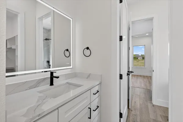 $569,000 | 182 Briar Patch, Azle, TX 76020