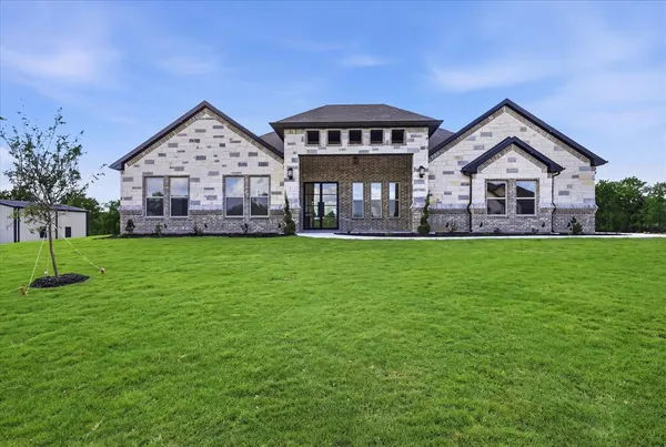 $569,000 | 182 Briar Patch, Azle, TX 76020