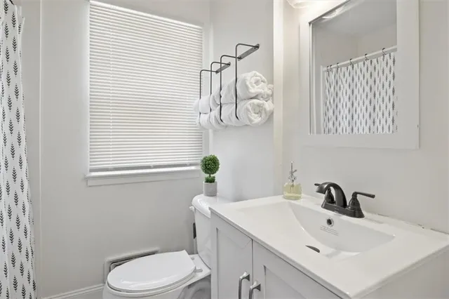 $1,596 | 130 Raleigh Street, Unit 1, Rochester, NY 14620