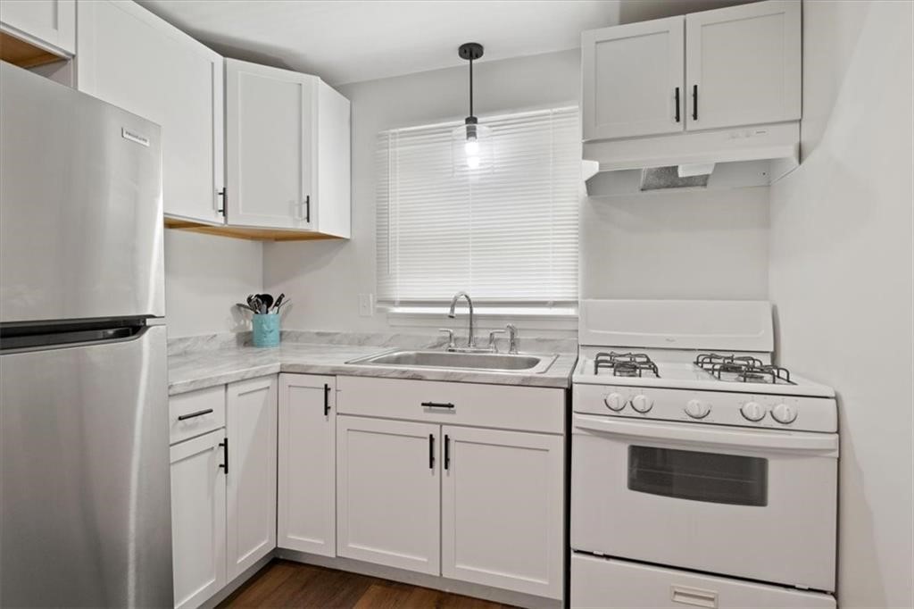 130 Raleigh Street, Unit 1 Rochester, NY 14620 - Photo 6 of 14