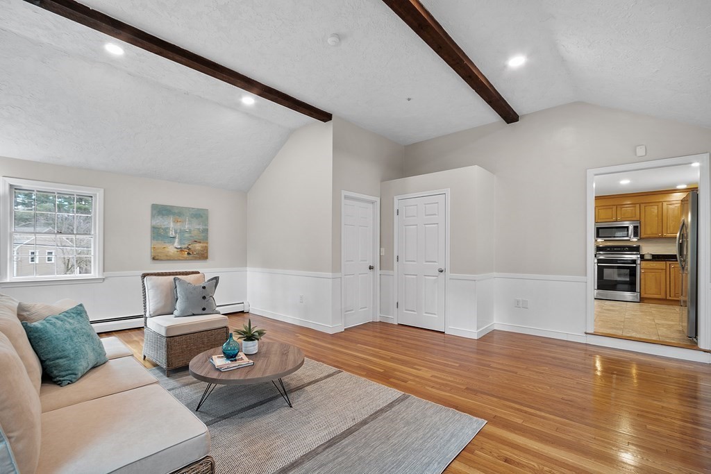 7 Robinwood Road Acton, MA 01720 - Photo 3 of 39 Gallery Image 3
