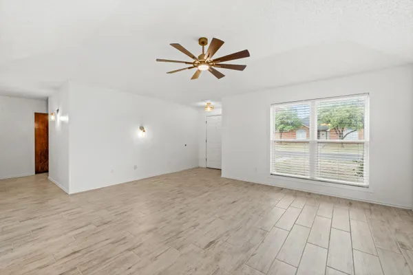 $215,000 | 5731 95th Street, Lubbock, TX 79424