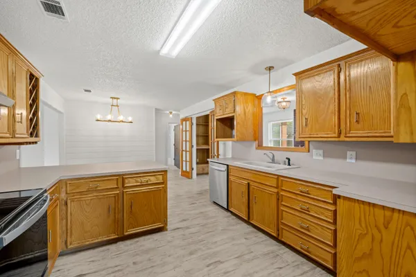 $215,000 | 5731 95th Street, Lubbock, TX 79424