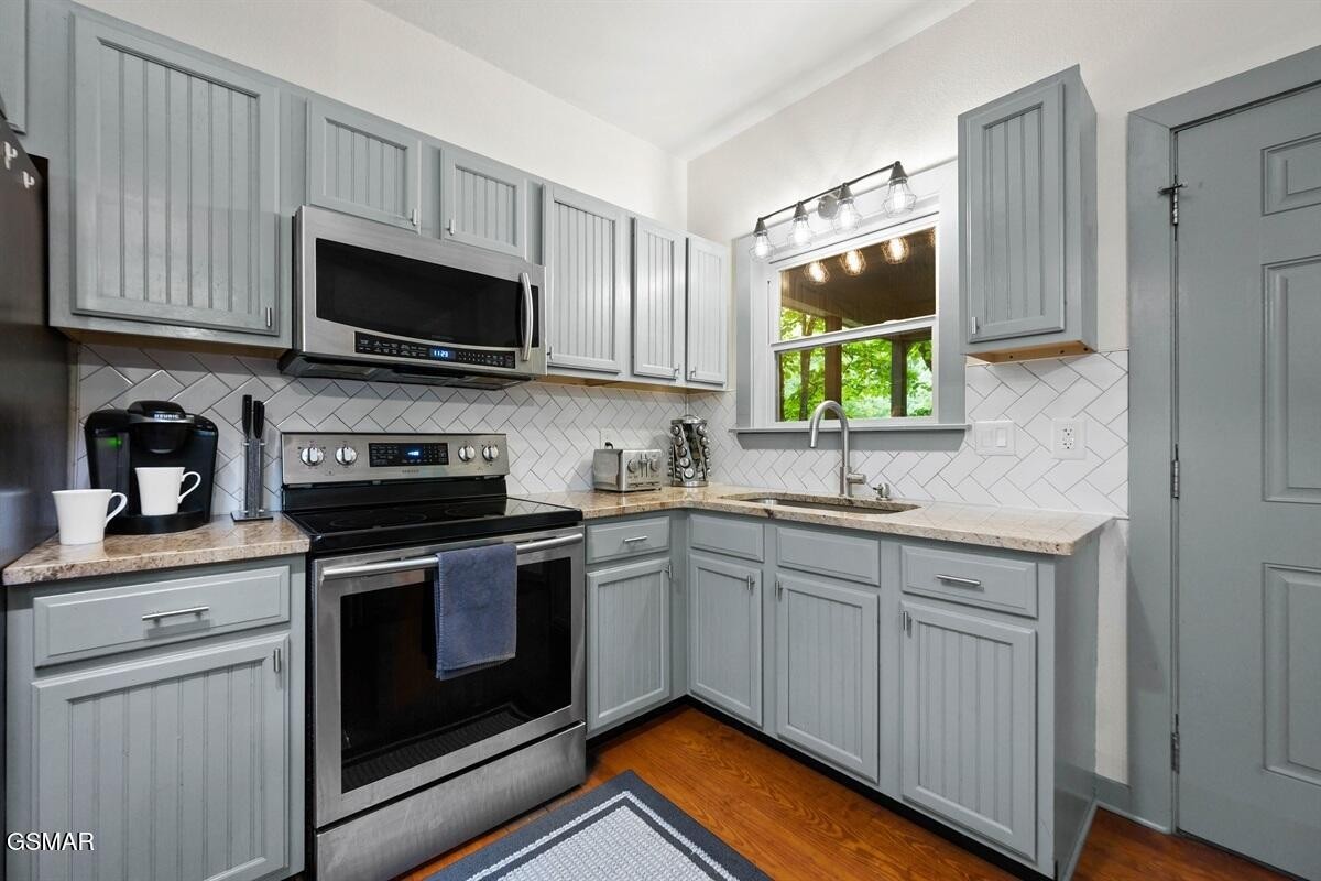 438 Laurel Road Townsend, TN 37882 - Photo 8 of 31 Gallery Image 8