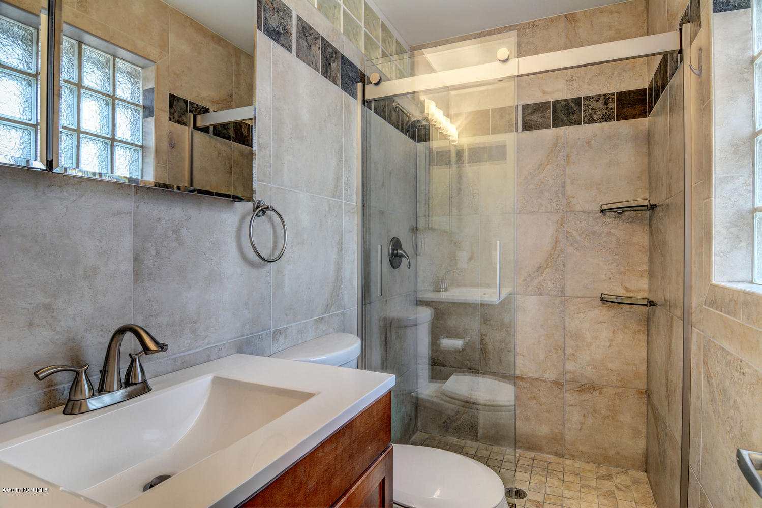 113 Buccaneer Road Wilmington, NC 28409 - Photo 17 of 25 113 Buccaneer Rd Wilmington NC-large-018