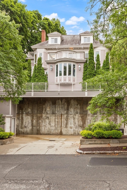 91 University Road, Unit 2 Brookline, MA 02445 - Photo 36 of 39 Gallery Image 36