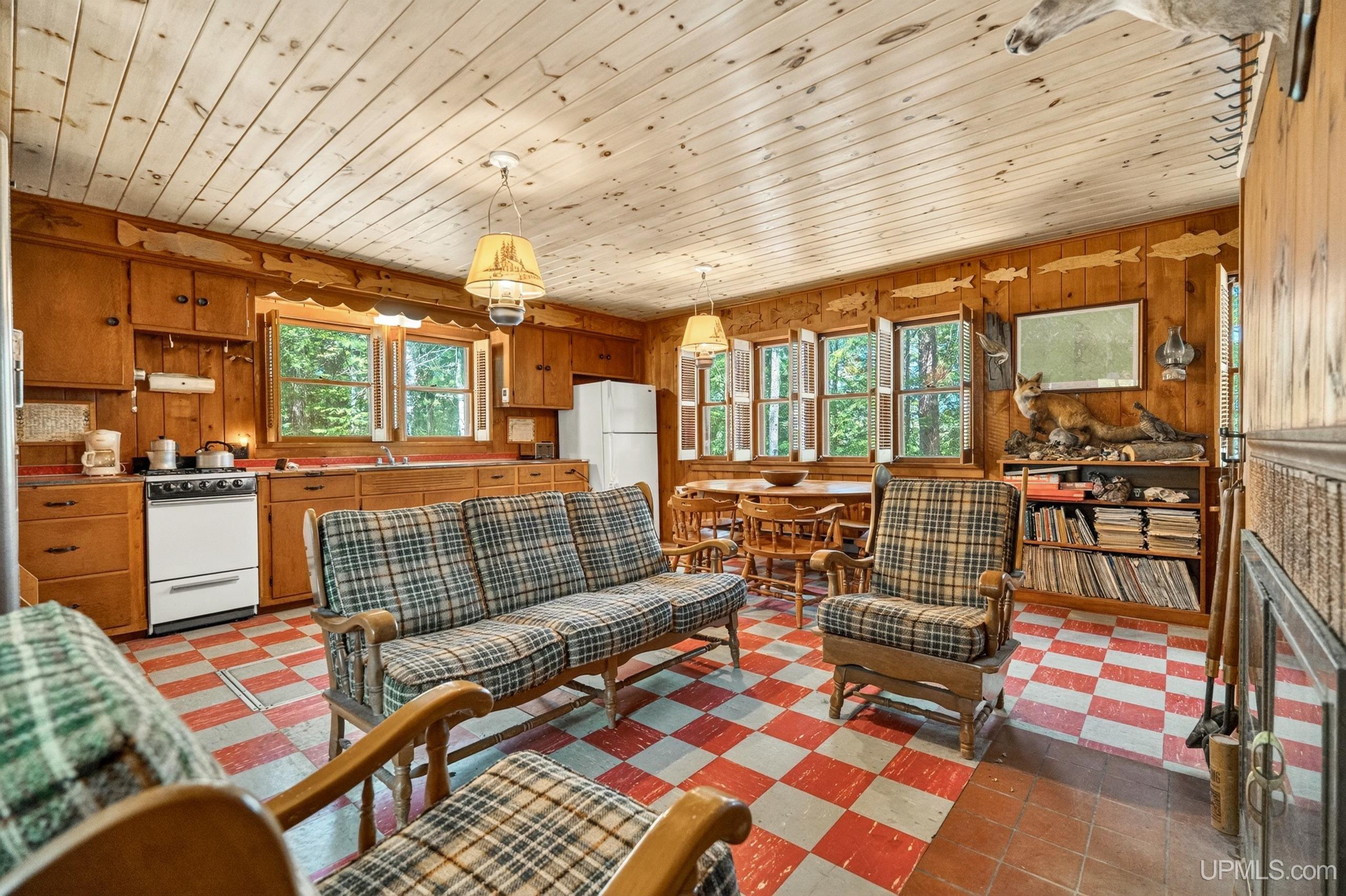 11728 West Ff 2217 Road Manistique, MI 49854 - Photo 45 of 78
