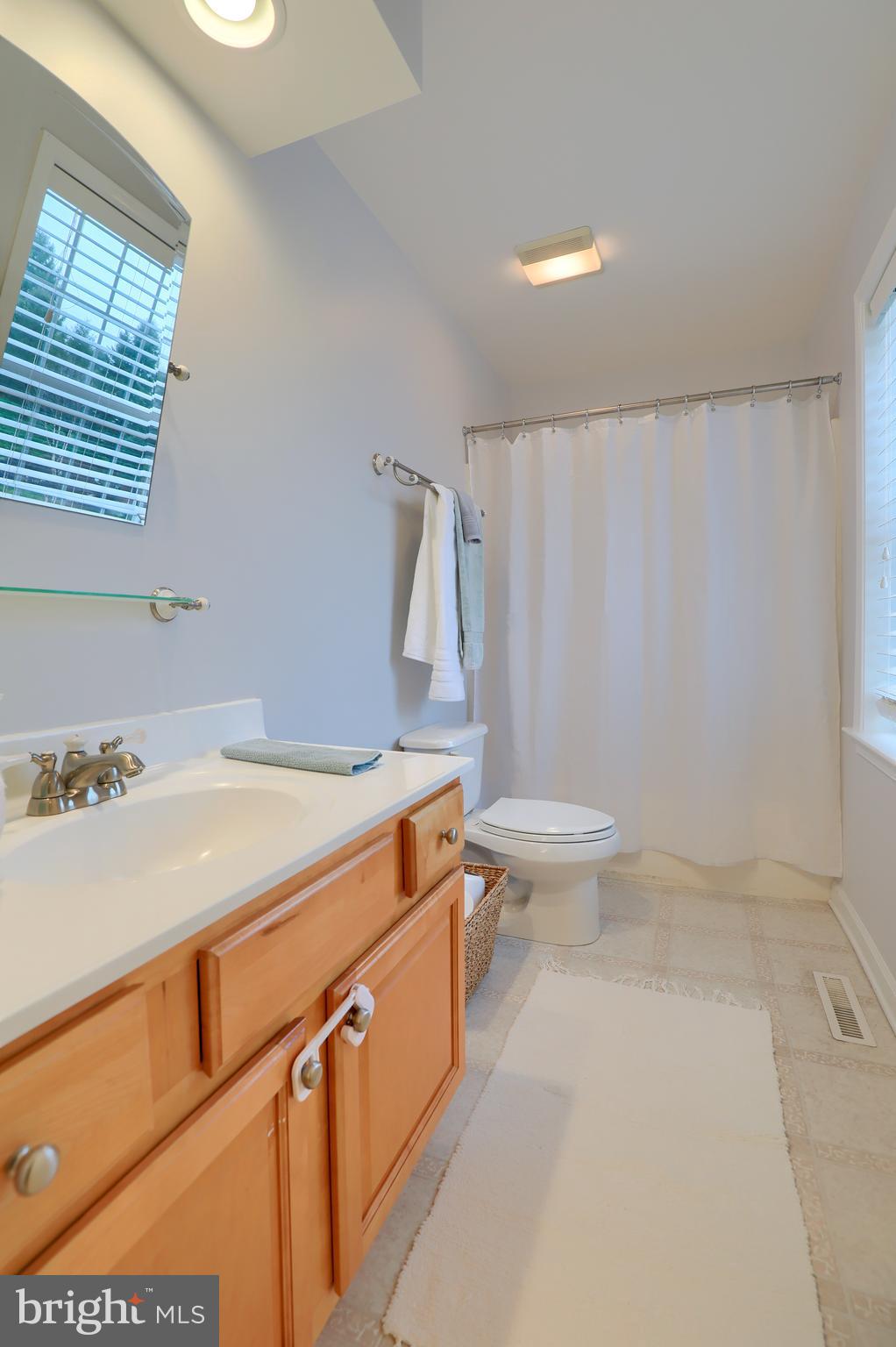 323 Squire Lane Lititz, PA 17543 - Photo 23 of 25 Gallery Image 23