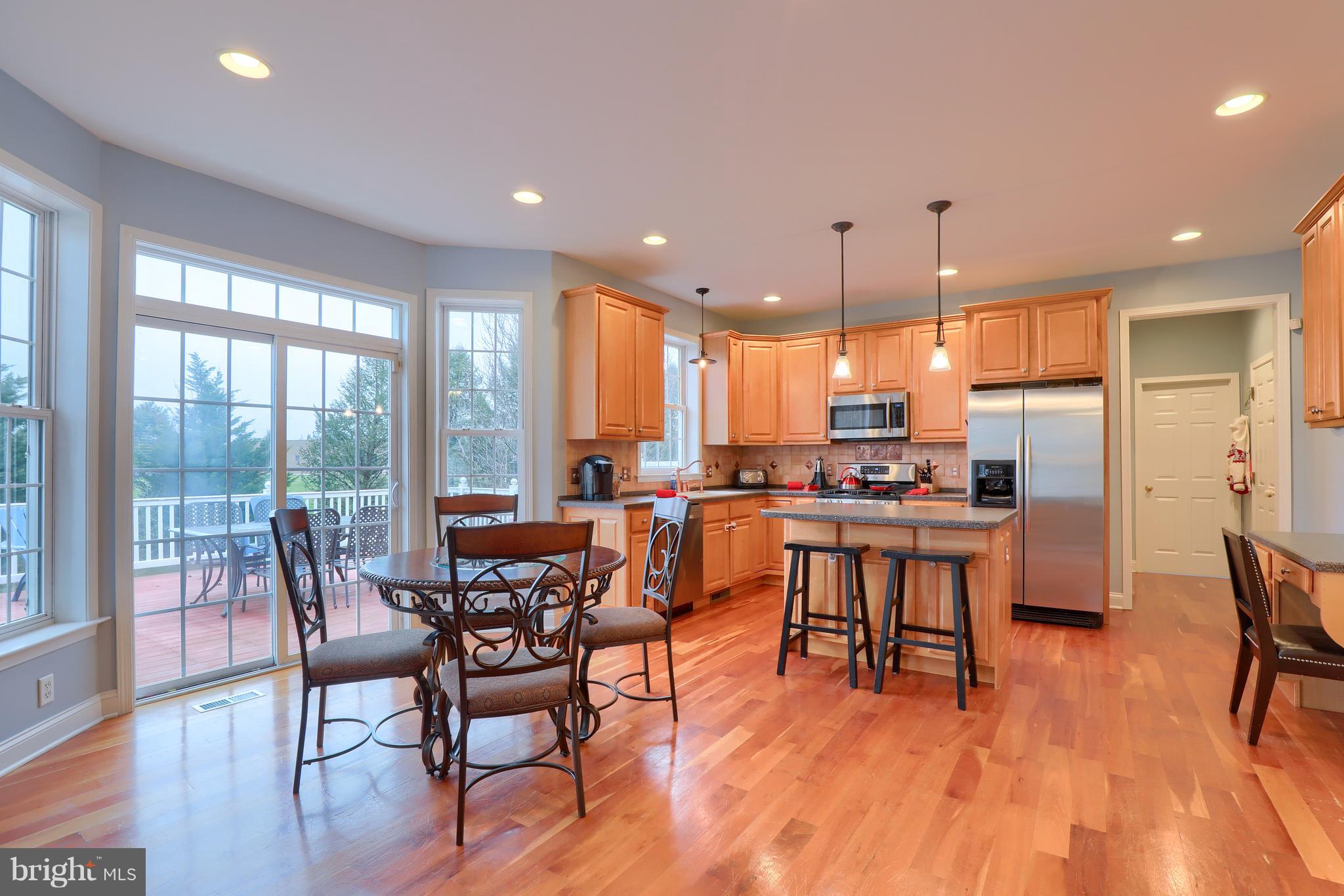 323 Squire Lane Lititz, PA 17543 - Photo 10 of 25 Gallery Image 10
