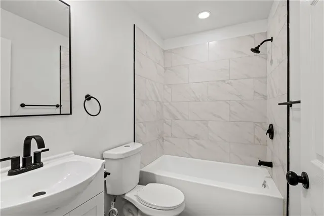 $2,000 | 517 Fairlawn Drive, Terrytown, LA 70056