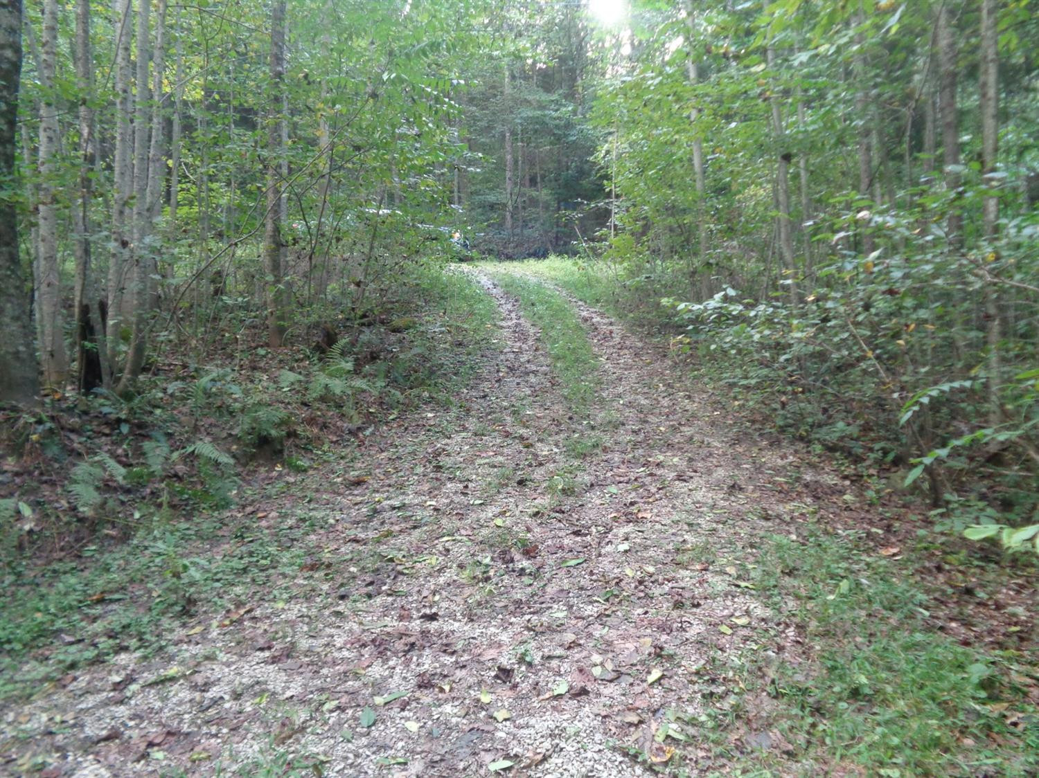 1100 Lake Road London, KY 40741 - Photo 2 of 19 Photo 2