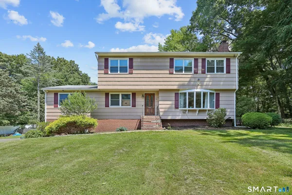 $850,000 | 11 Olin Court, Shelton, CT 06484