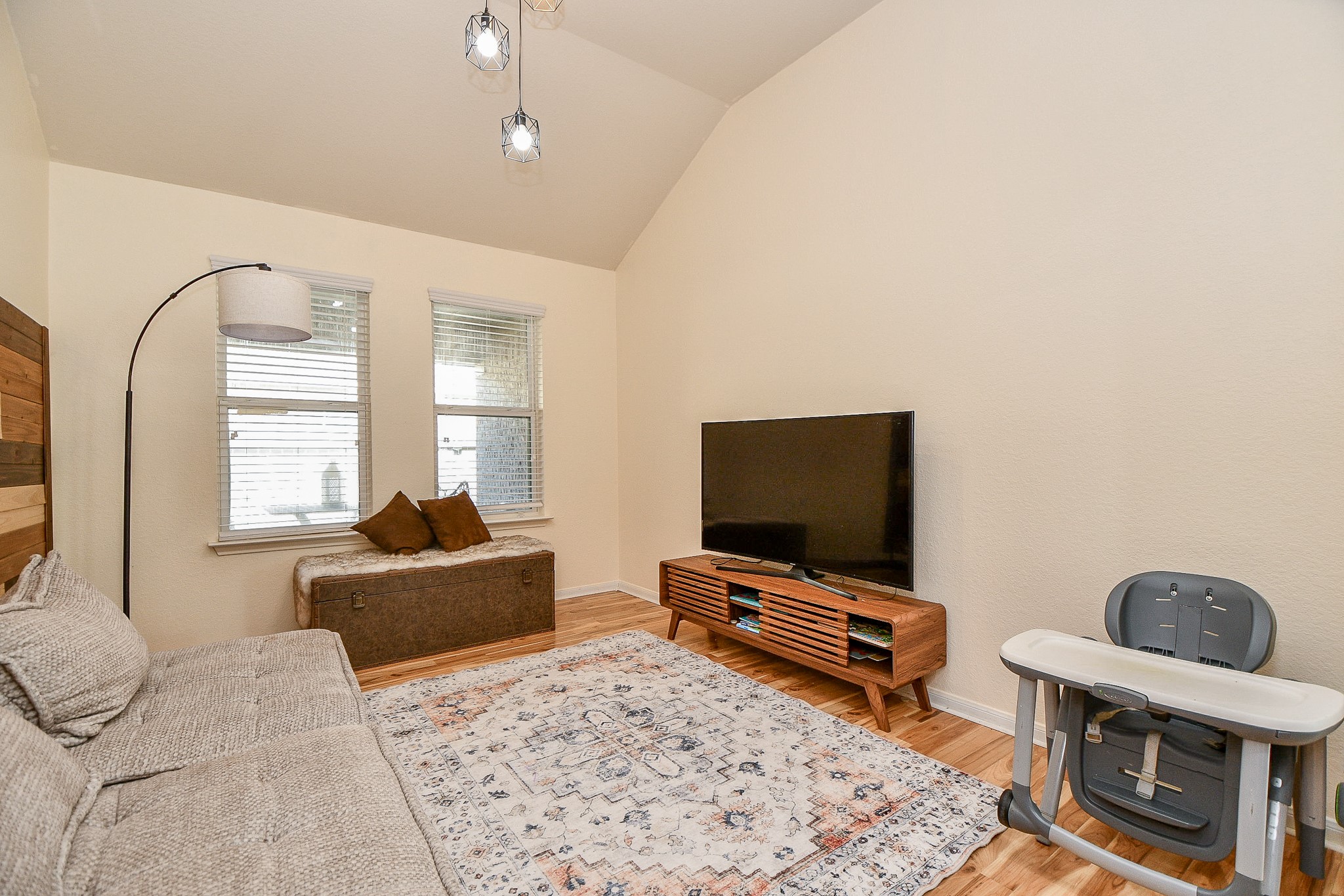 15462 Signal Ridge Way Cypress, TX 77429 - Photo 8 of 37 a living room with furniture and a flat screen tv