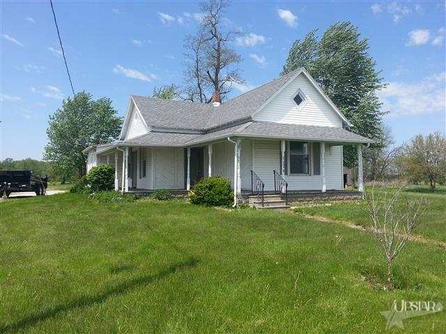 1390 South Warren Road Huntington, IN 46750 - Photo 1 of 18 Gallery Image 1