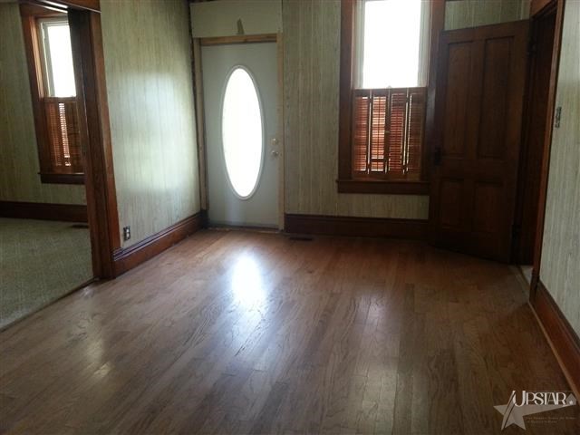 1390 South Warren Road Huntington, IN 46750 - Photo 13 of 18 Gallery Image 13