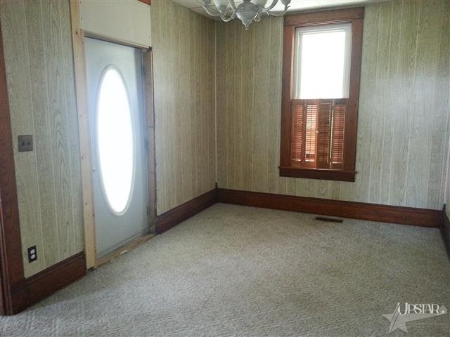 1390 South Warren Road Huntington, IN 46750 - Photo 8 of 18 Gallery Image 8