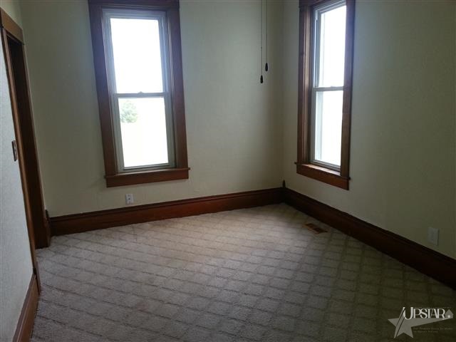 1390 South Warren Road Huntington, IN 46750 - Photo 9 of 18 Gallery Image 9
