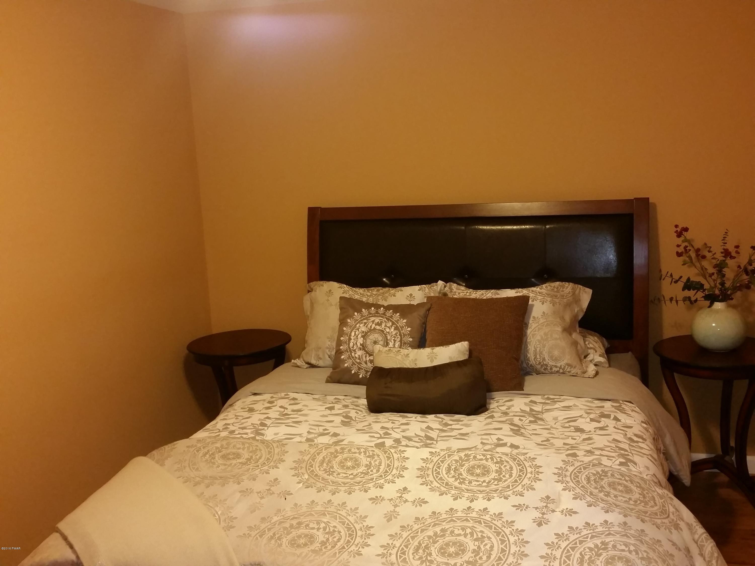 171 Chipmunk Road Bushkill, PA 18324 - Photo 23 of 27 bedroom4