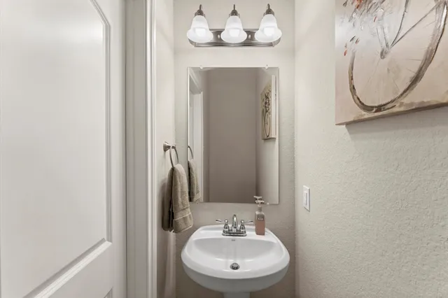 $3,100 | 1539 Giles Drive, Richmond, TX 77406