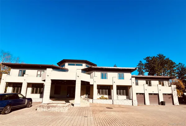 $8,900,000 | 25 Shelter Rock Road, Manhasset, NY 11030