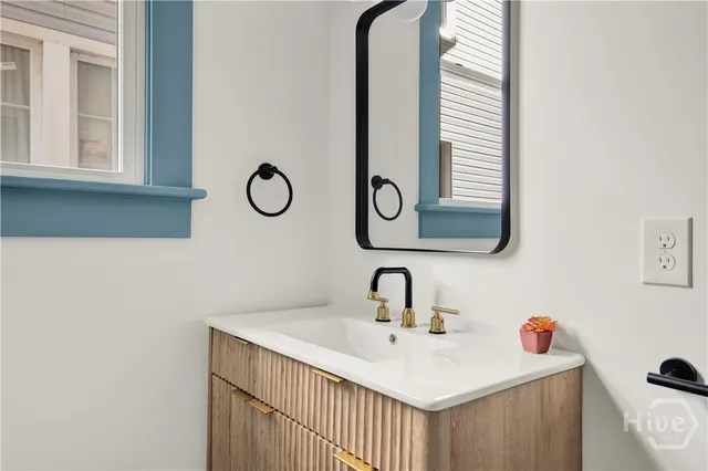 $700,000 | 810 East Park Avenue, Savannah, GA 31401