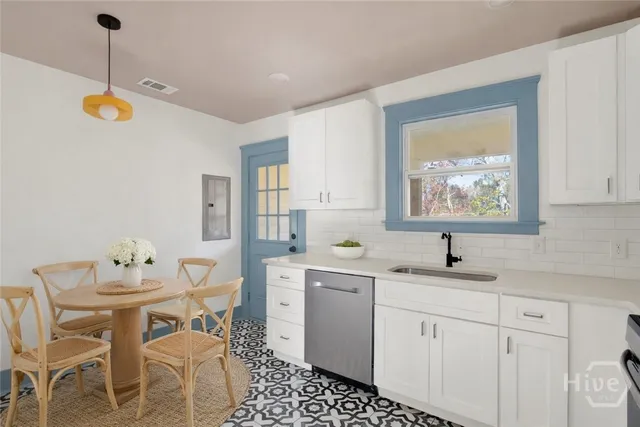 $700,000 | 810 East Park Avenue, Savannah, GA 31401