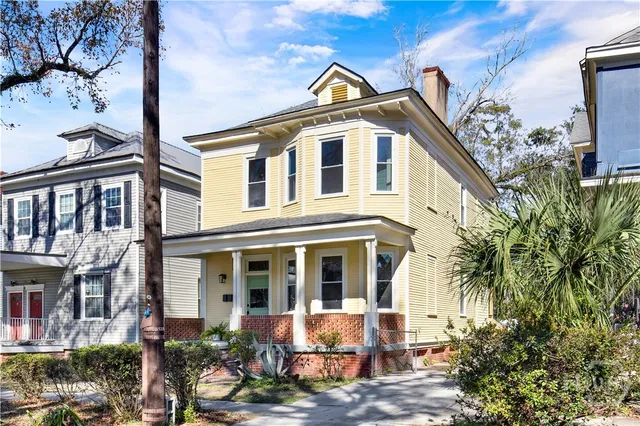 $700,000 | 810 East Park Avenue, Savannah, GA 31401