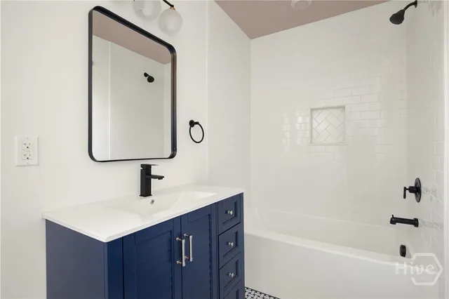 $700,000 | 810 East Park Avenue, Savannah, GA 31401