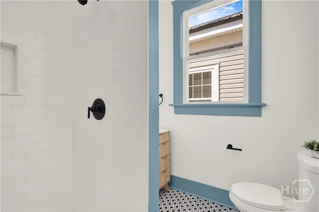 $700,000 | 810 East Park Avenue, Savannah, GA 31401