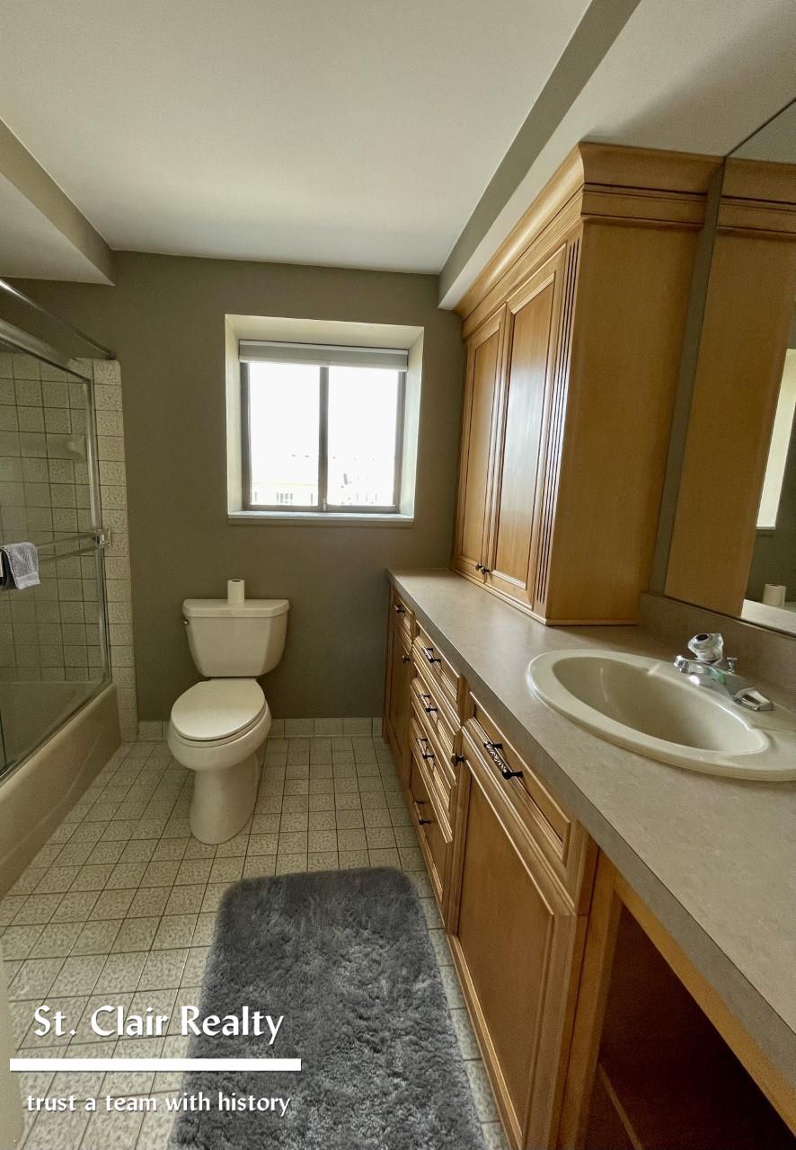 1940 North River Road St. Clair, MI 48079 - Photo 15 of 24 50104885-15.JPG