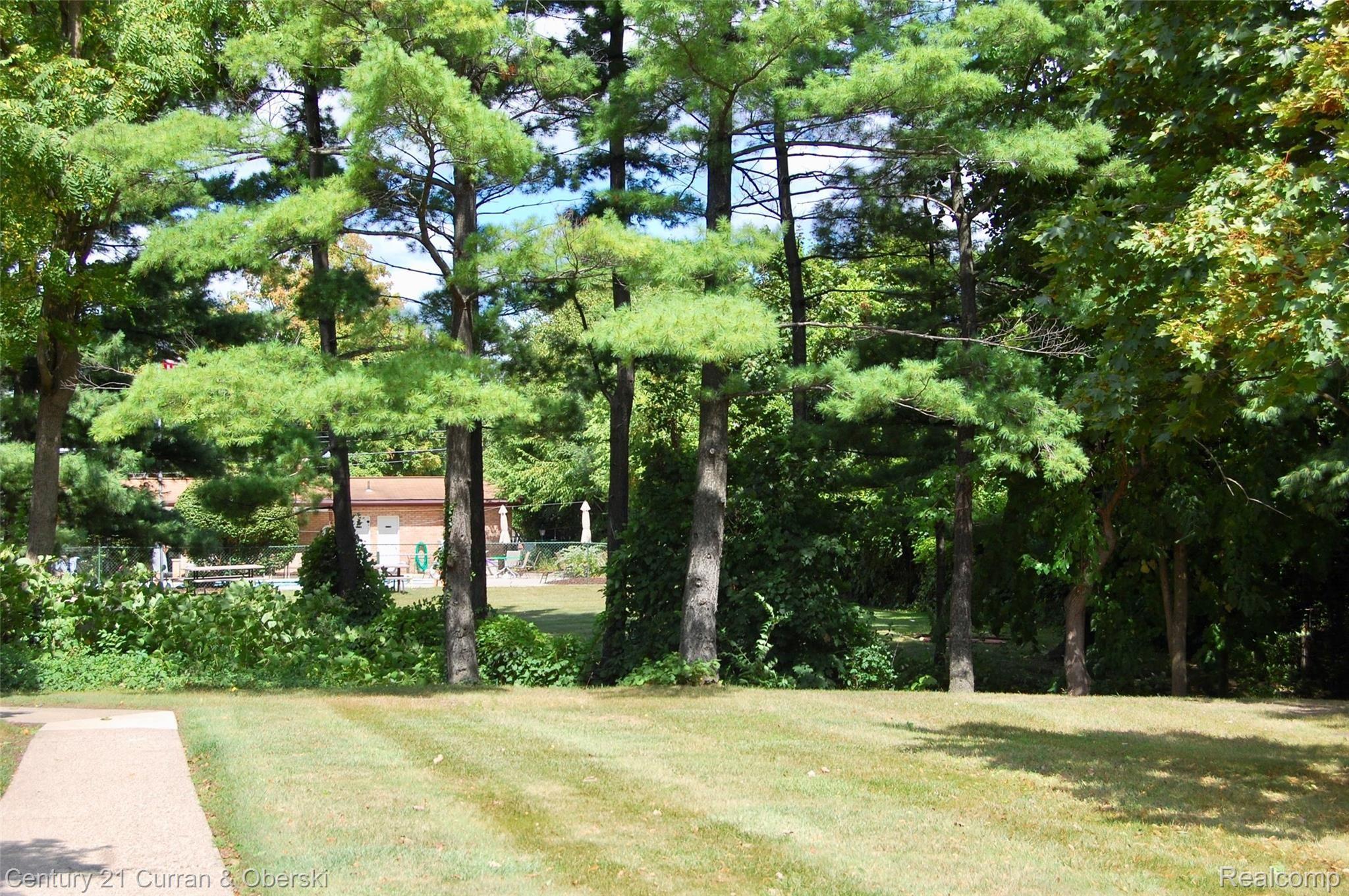 1199 South Sheldon Road, Unit 93 Plymouth, MI 48170 - Photo 25 of 33 fullsizeoutput_154f.jpeg