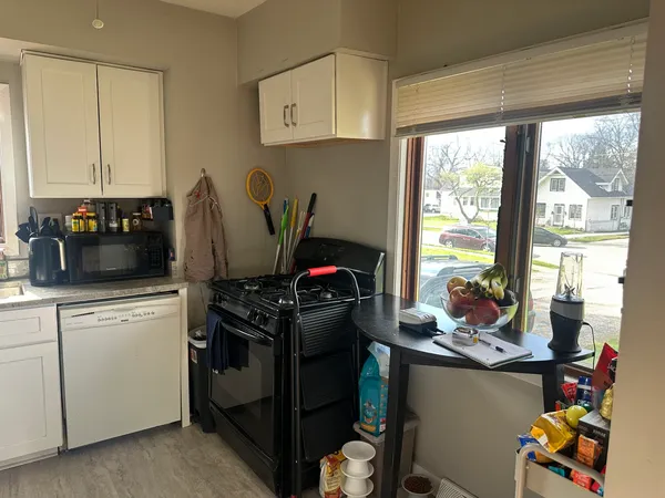 $268,200 | 115 East Division Street, Villa Park, IL 60181