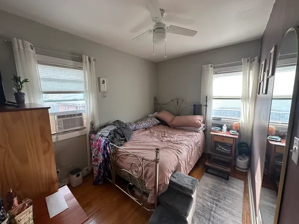 $268,200 | 115 East Division Street, Villa Park, IL 60181