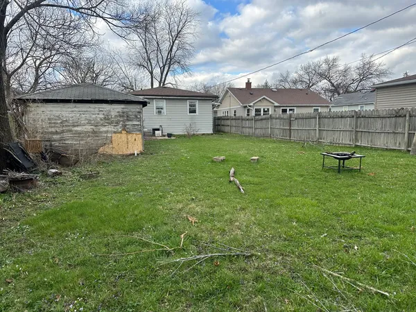 $268,200 | 115 East Division Street, Villa Park, IL 60181