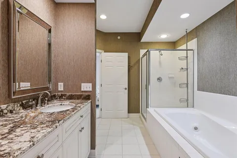 $775,000 | 311 Coventry Lane, Edina, MN 55435