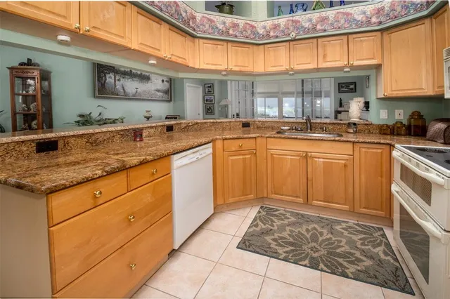 $609,500 | 917 Michele Circle, Dunedin, FL 34698