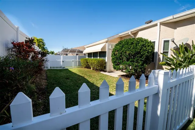 $609,500 | 917 Michele Circle, Dunedin, FL 34698