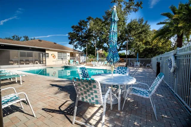 $609,500 | 917 Michele Circle, Dunedin, FL 34698