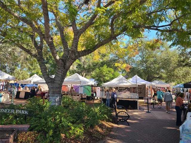 $609,500 | 917 Michele Circle, Dunedin, FL 34698