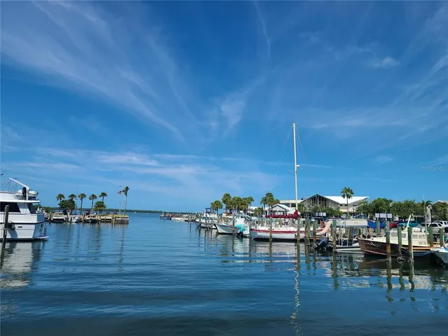 $609,500 | 917 Michele Circle, Dunedin, FL 34698