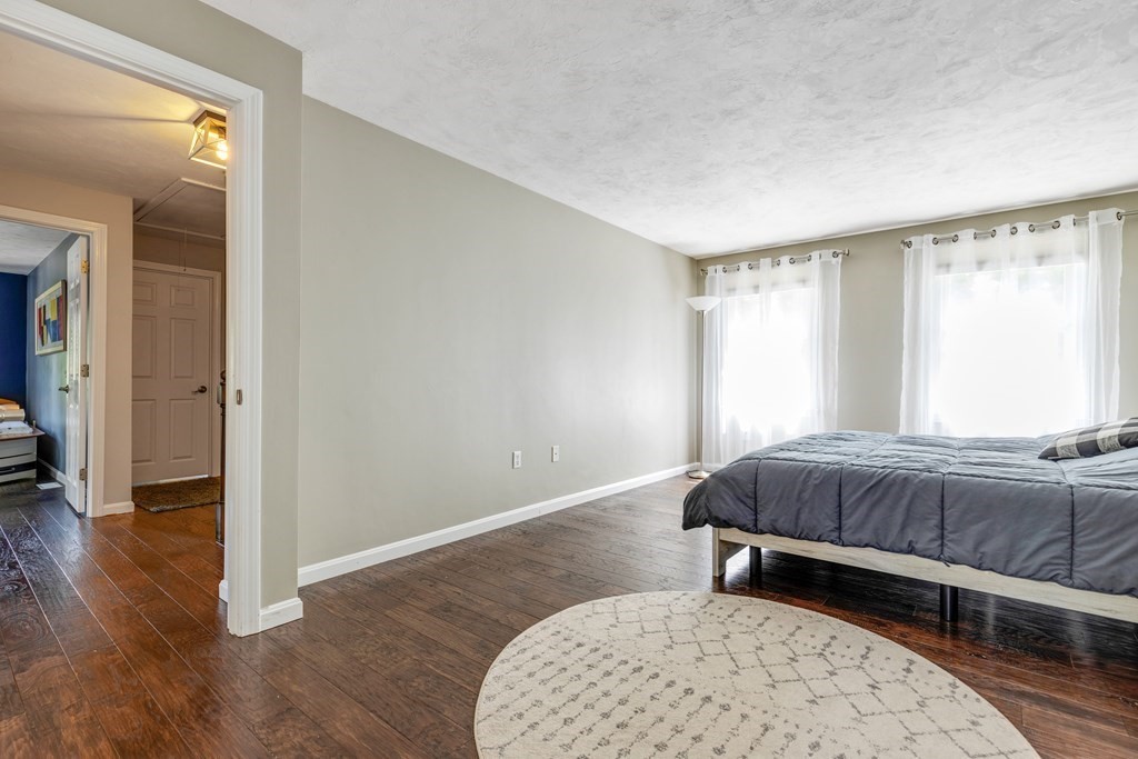 168 Longhill Road Franklin, MA 02038 - Photo 12 of 31