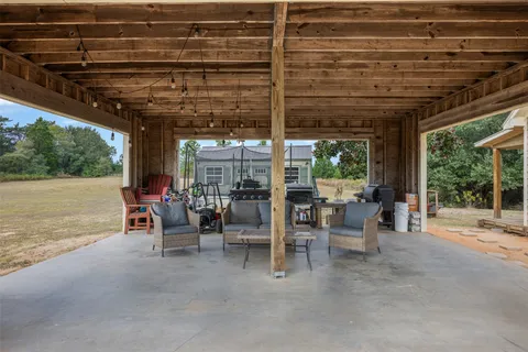 $879,000 | 1283 Kenney Hall Road, Brenham, TX 77833