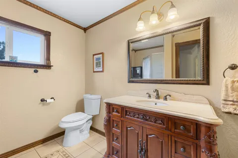 $879,000 | 1283 Kenney Hall Road, Brenham, TX 77833