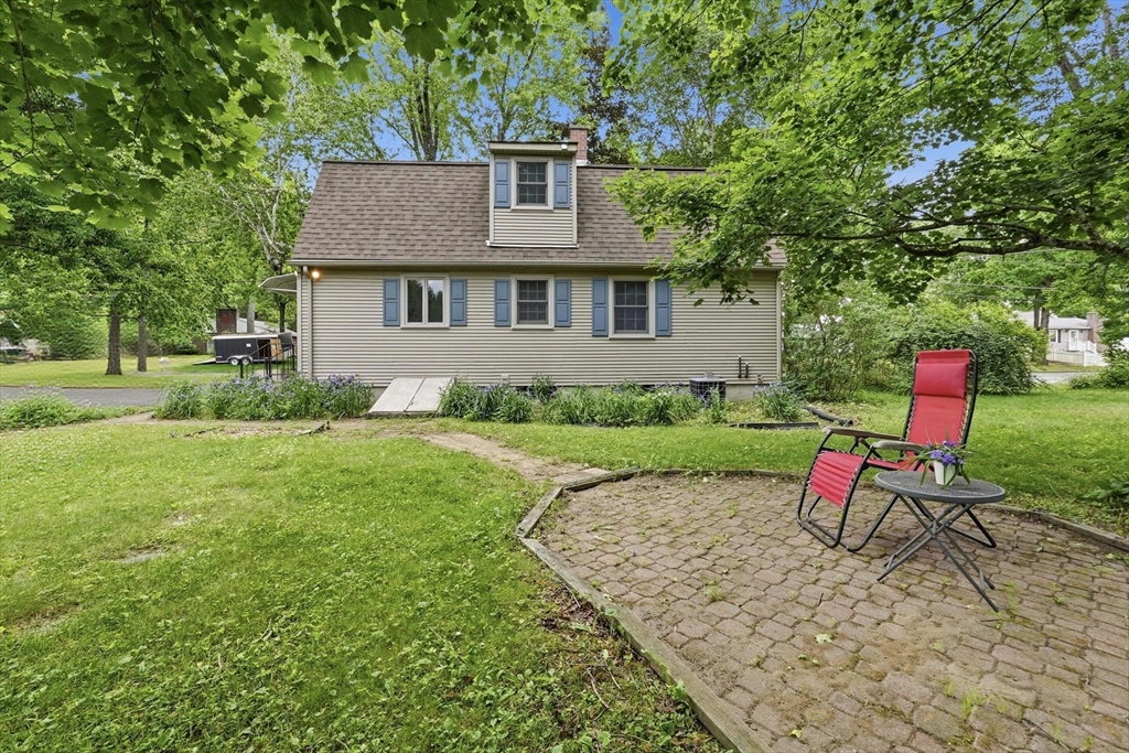 45 Glendale Road Northampton, MA 01062 - Photo 2 of 34