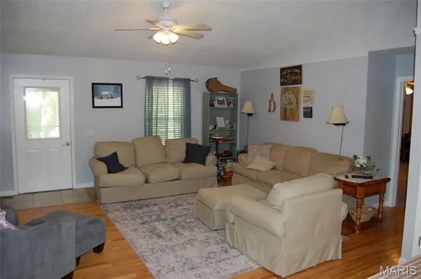 $229,900 | 277 County Road 4421, Poplar Bluff, MO 63901