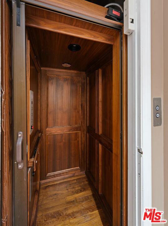 4818 Roma Court Marina del Rey, CA 90292 - Photo 34 of 46 Gallery Image 34