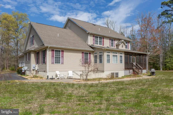 $1,139,000 | 8662 Sandy Beach Lane, King George, VA 22485