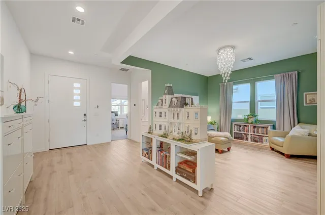 $999,000 | 3382 Creek Bend Avenue, Henderson, NV 89044